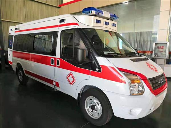 清河福特V362救护车